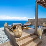 Alissachni Seaside Hotel