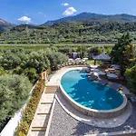 Alissachni Seaside Ξενοδοχείο 4*