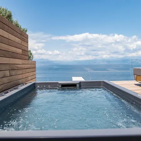 Alissachni Seaside Hotel 4*