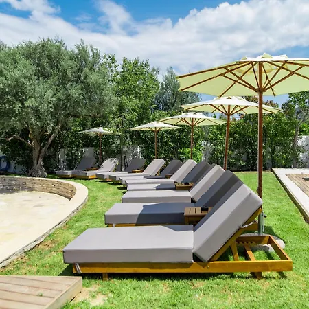 Ξενοδοχείο Alissachni Seaside 4*
