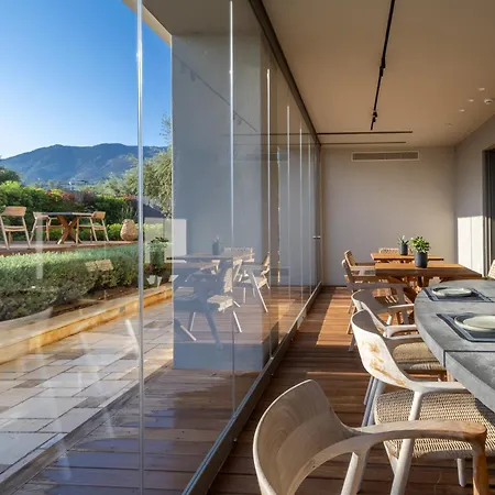 Alissachni Seaside 호텔