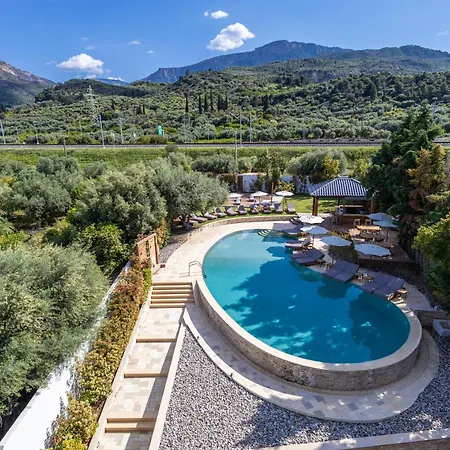 Alissachni Seaside Ξενοδοχείο 4*