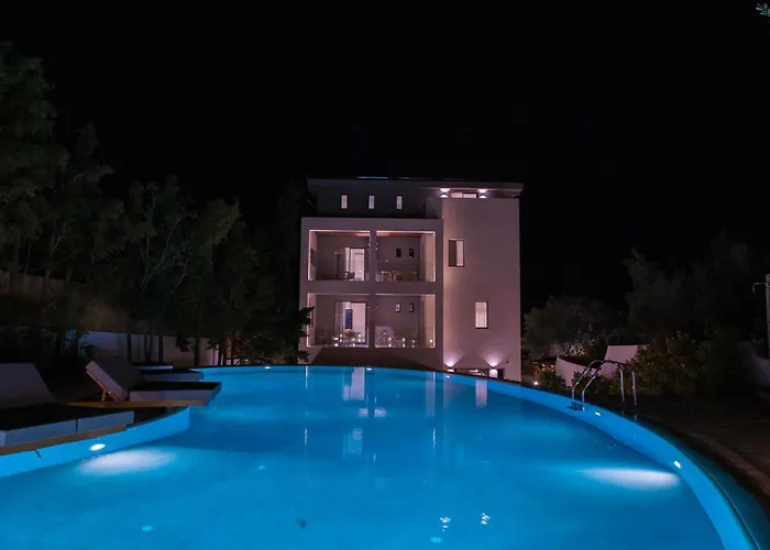 Alissachni Seaside Hotel