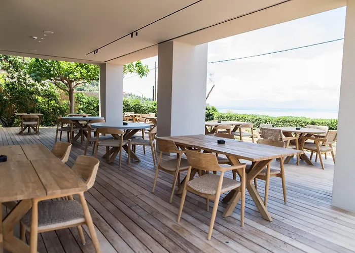 Alissachni Seaside 4*