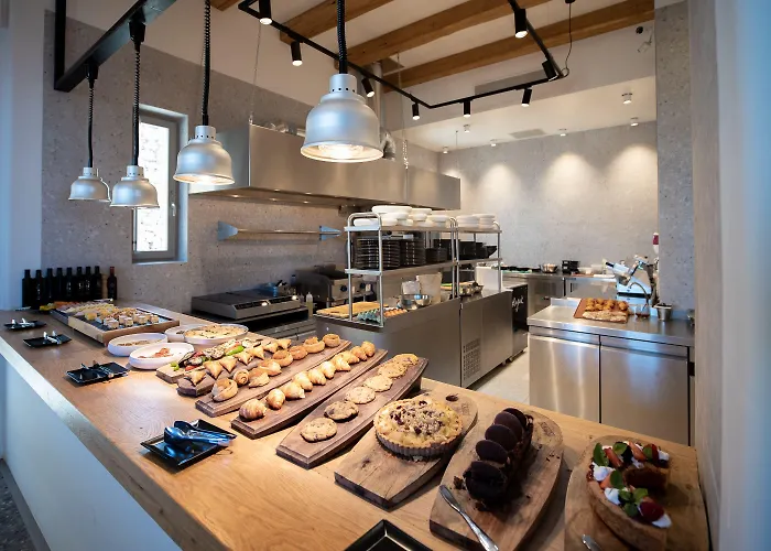 Alissachni Seaside 4*