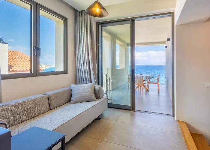 Alissachni Seaside Hotel