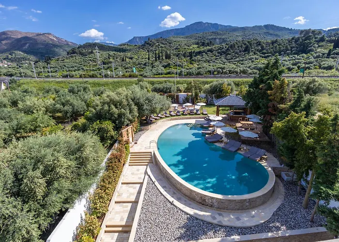 Alissachni Seaside Hotel 4*